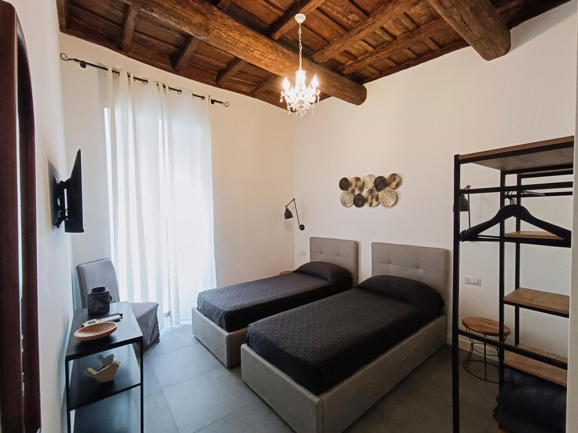 La Tua Casa A Viadelcorso Apartment Rome Bagian luar foto